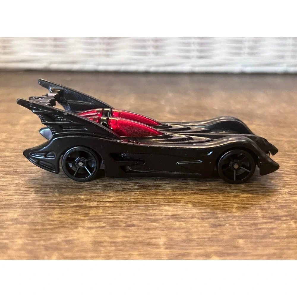 Hot Wheels DC Comics Batmobile Batman Series Black W Red Windows Loose Diecast